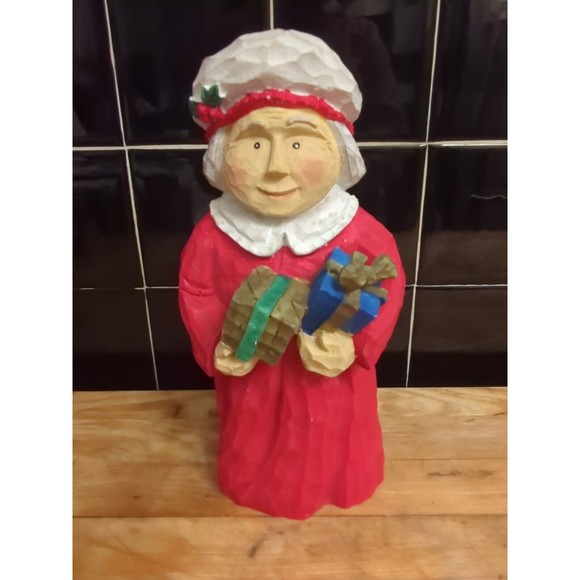 Holiday Collection Carved Look Mrs Santa Figurine World Bazaars 10" - Picture 1 of 8